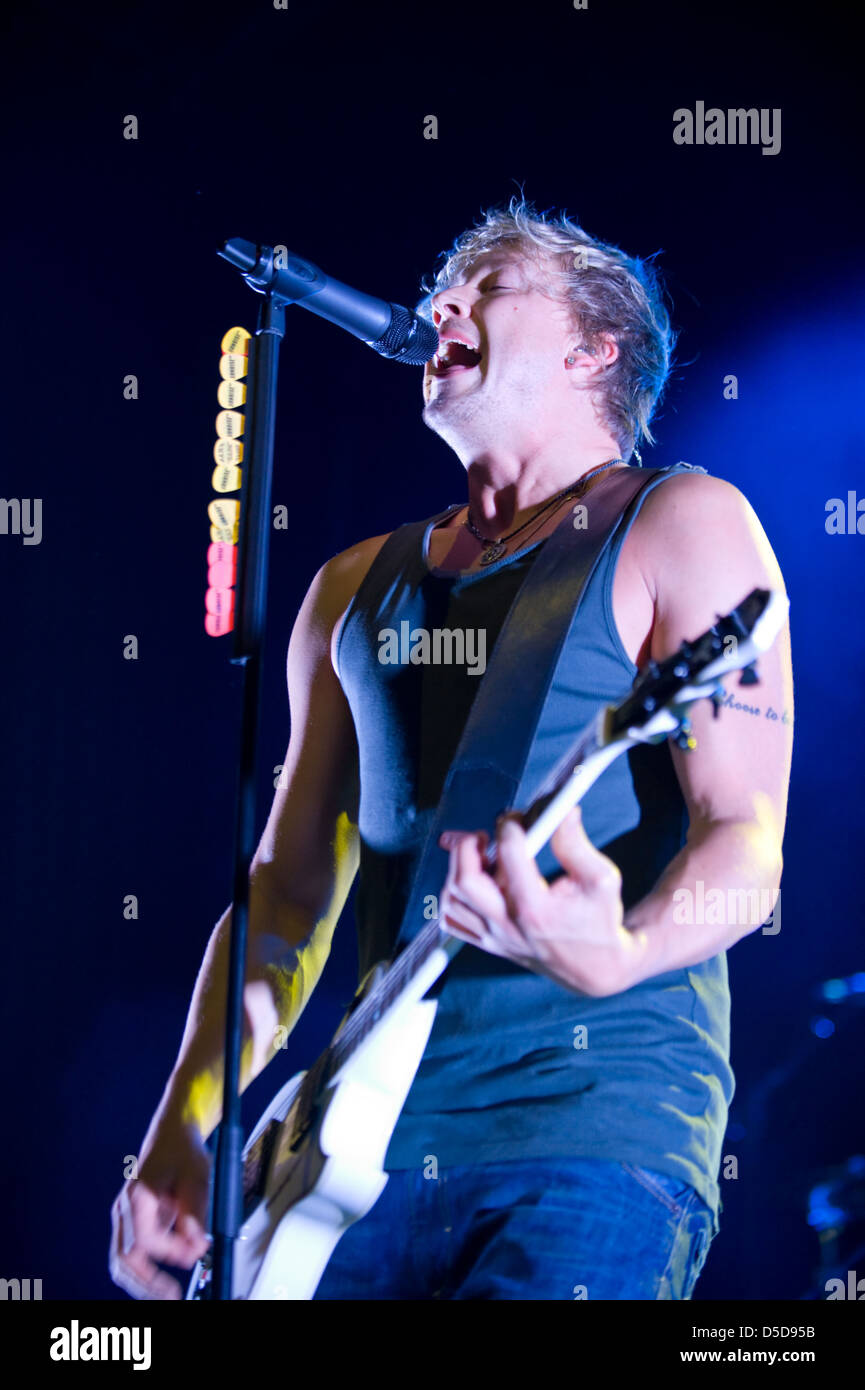 Samu Haber von Sunrise Avenue, die live im E-Werk. Köln, Deutschland - 01.11.2011 Stockfoto