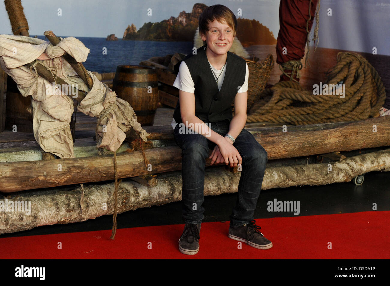 Louis Hofmann bei der Premiere von "Tom Sawyer" im Kino der Kulturbrauerei. Berlin, Deutschland - 06.11.2011 Stockfoto