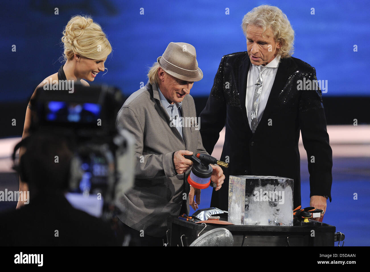 Michelle Hunziker, Otto Waalkes, Thomas Gottschalk ARD ZDF show "Wetten