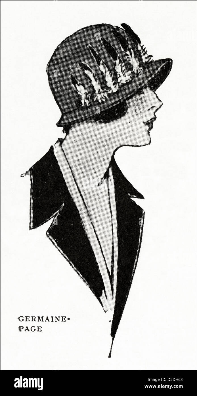 Paris Fashion von 1923 von Designerin Germaine-Seite. Schwarz, fühlte Cloche Hut mit Hermelin Schwänzen getrimmt. Stockfoto