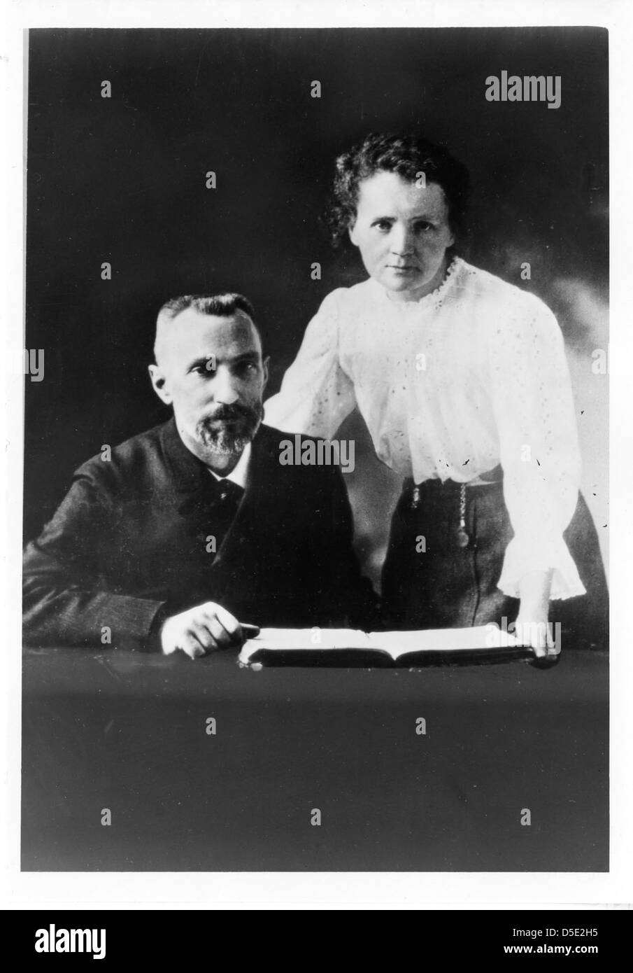 Pierre Curie (1859-1906) und Marie Sklodowska-Curie (1867-1934), c. 1903 Stockfoto