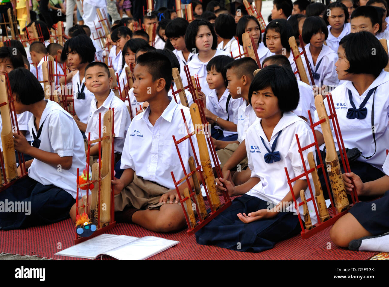 Thai traditionelle Musikgruppen Kerze Wachs Festival Ubon Ratchathani Nordost-Thailand Stockfoto