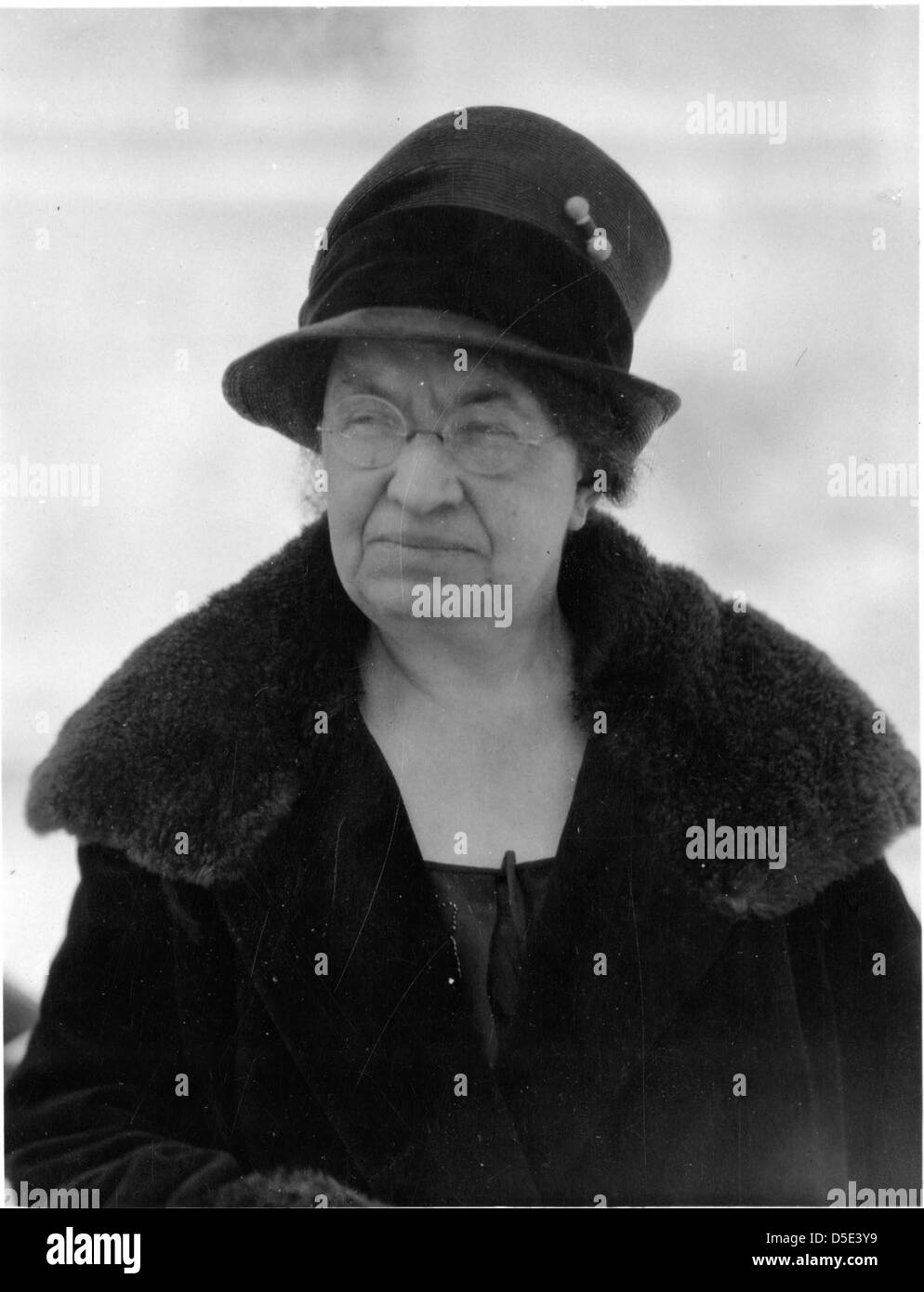 Florence Rena Sabin (1871–1953), eine Pionierforscherin und Johns Hopkins-Professorin, leistete bedeutende Beiträge zur Anatomie und Biologie im frühen 20. Jahrhundert. Stockfoto Florence Rena Sabin (1871–1953), eine Pionierforscherin und Johns Hopkins-Professorin, leistete bedeutende Beiträge zur Anatomie und Biologie im frühen 20. Jahrhundert. Stockfoto