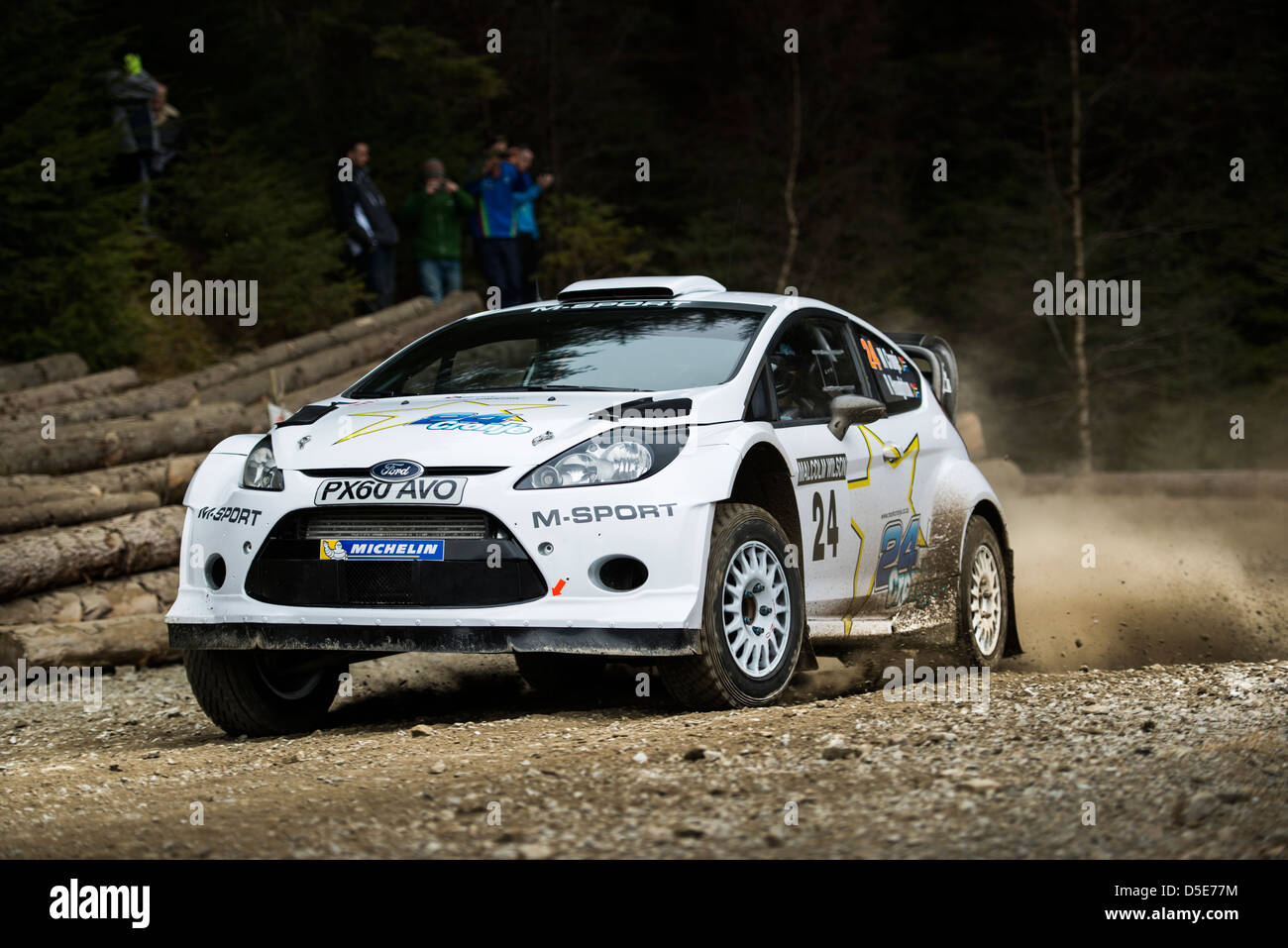 M-Sport Ford Fiesta RS WRC, angetrieben von Mark Cronje, auf SS2 - Kamm Stockfoto