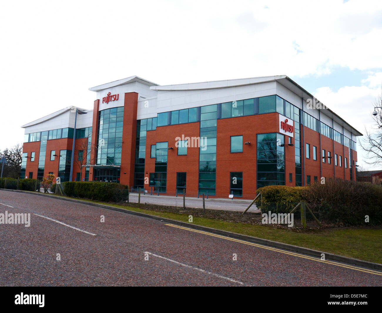 Fujitsu es Büro in Crewe UK Stockfoto