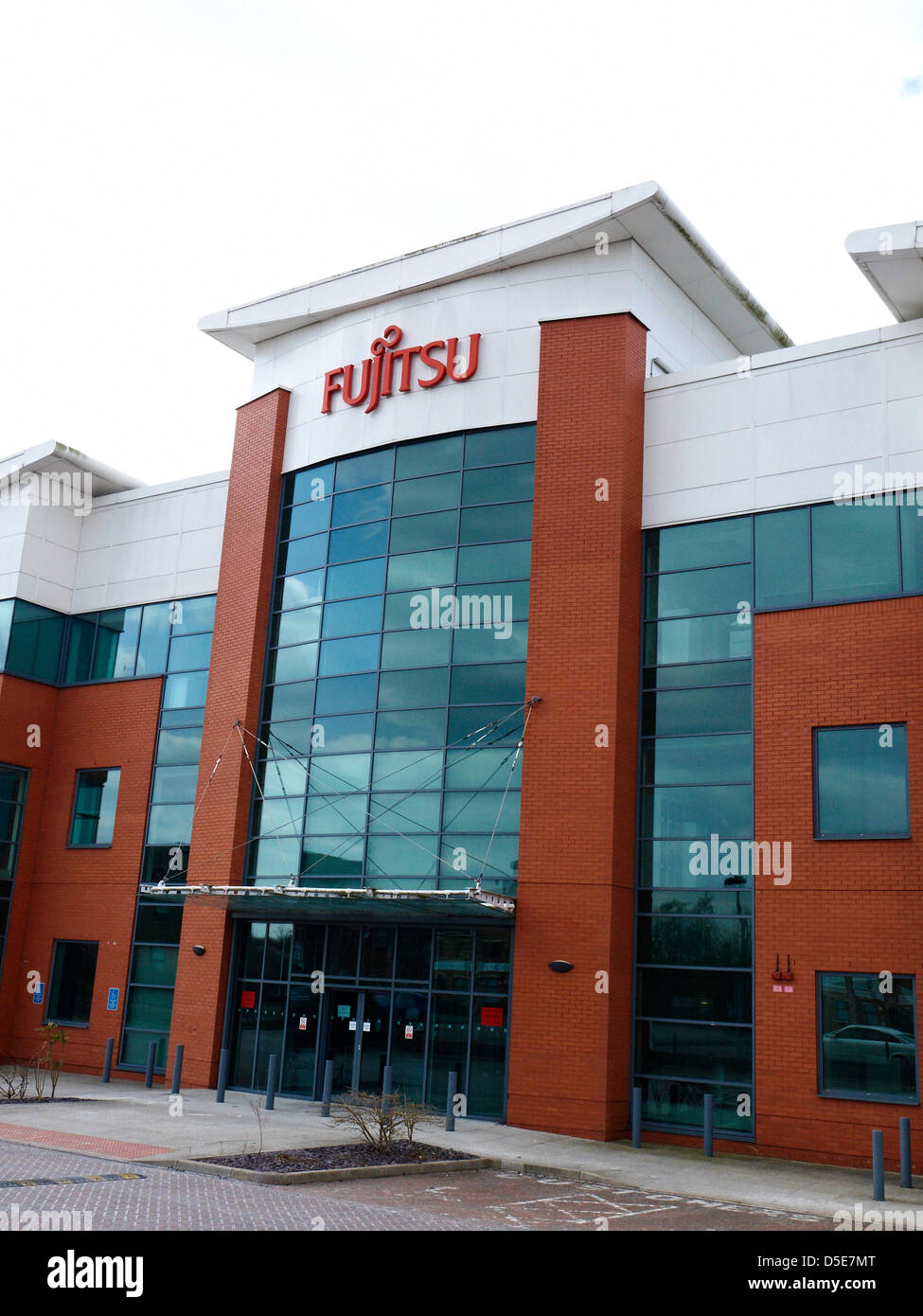 Fujitsu es Büro in Crewe UK Stockfoto