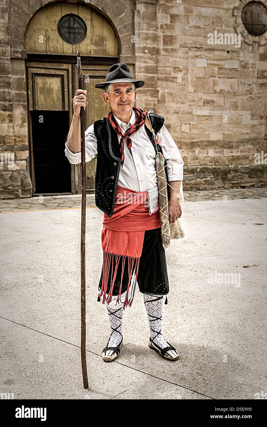 Aragonese Mann mit typischen Trachten, Benabarre, Huesca, Aragon, Spanien Stockfoto