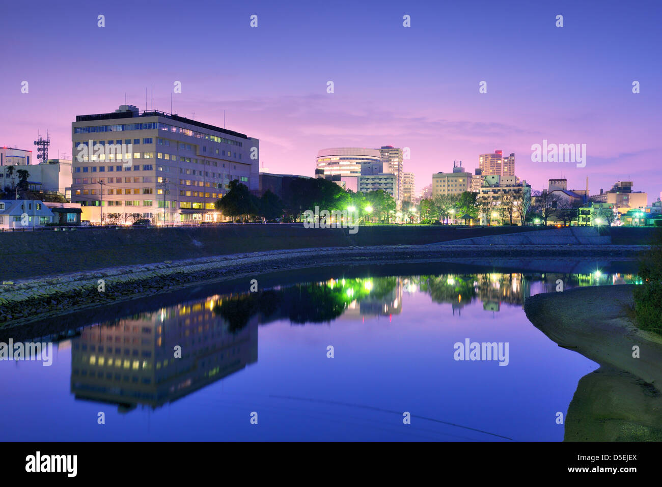 Okayama, Japan Stadtbild am Fluss Asahi. Stockfoto