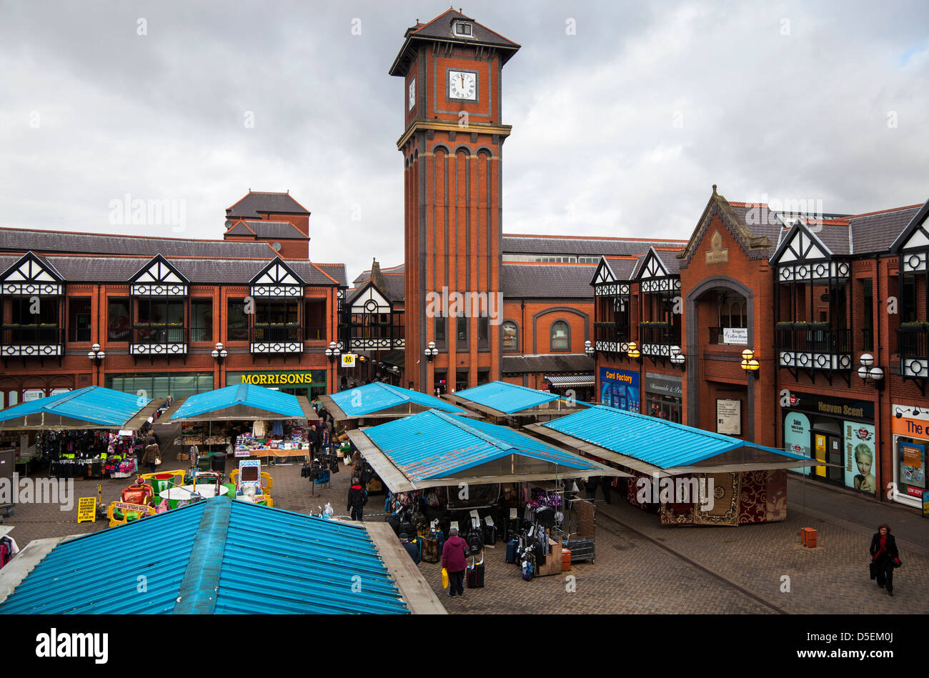 Wigan im freien _ Marktständen und Clock Tower, UK Stockfoto