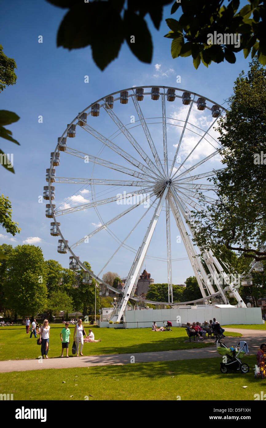 England, Berkshire, Windsor, Royal Windsor Rad in Alexandra Gardens Stockfoto