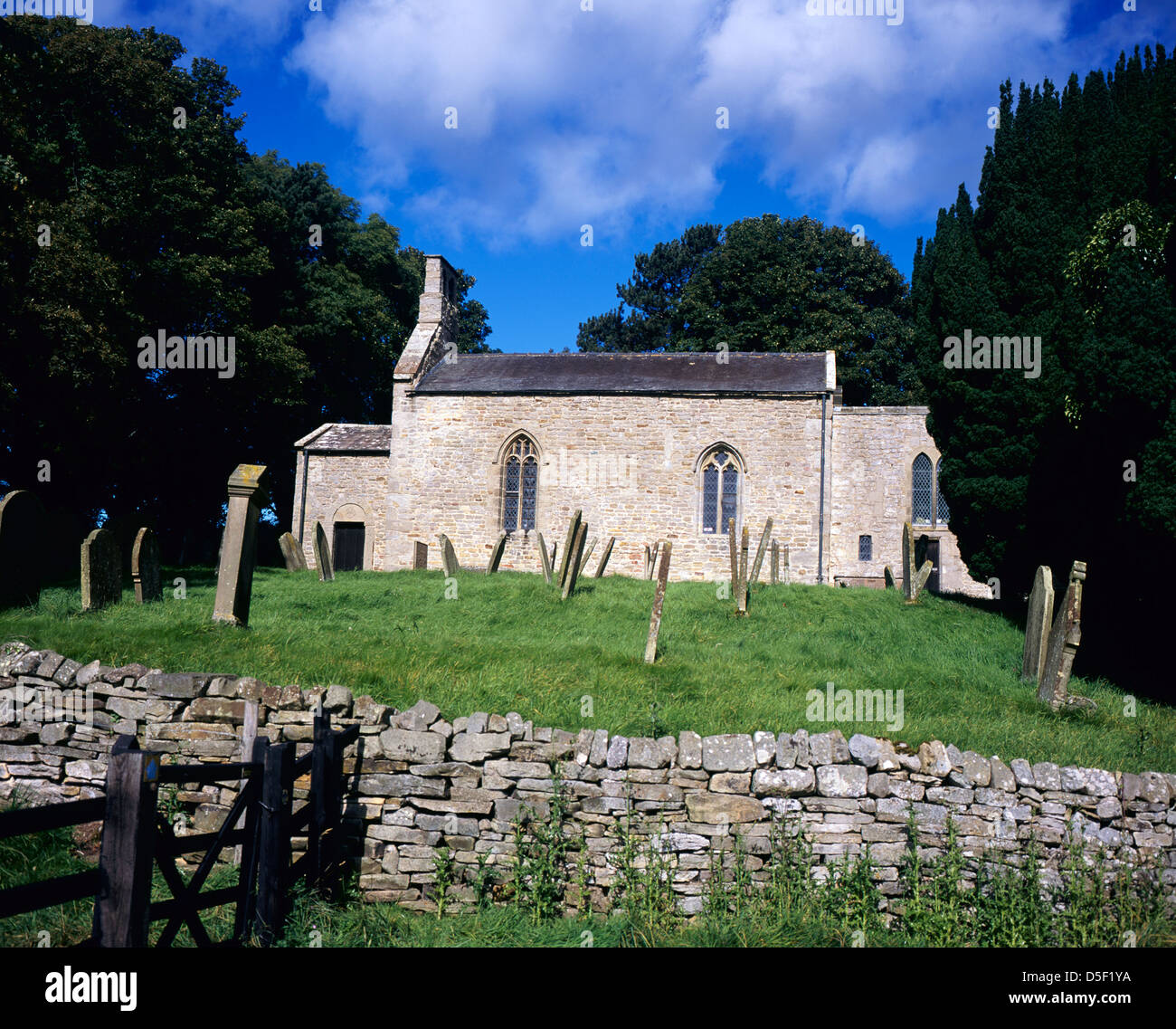 St. Oswald Kirche Thornton Steward Wensleydale Yorkshire Dales England Stockfoto
