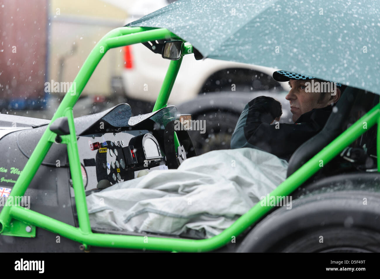 Ein Autorennen rund um Schloss Combe Rennstrecke auf den Bristol Motor Club Great Western Sprint 2013. Stockfoto