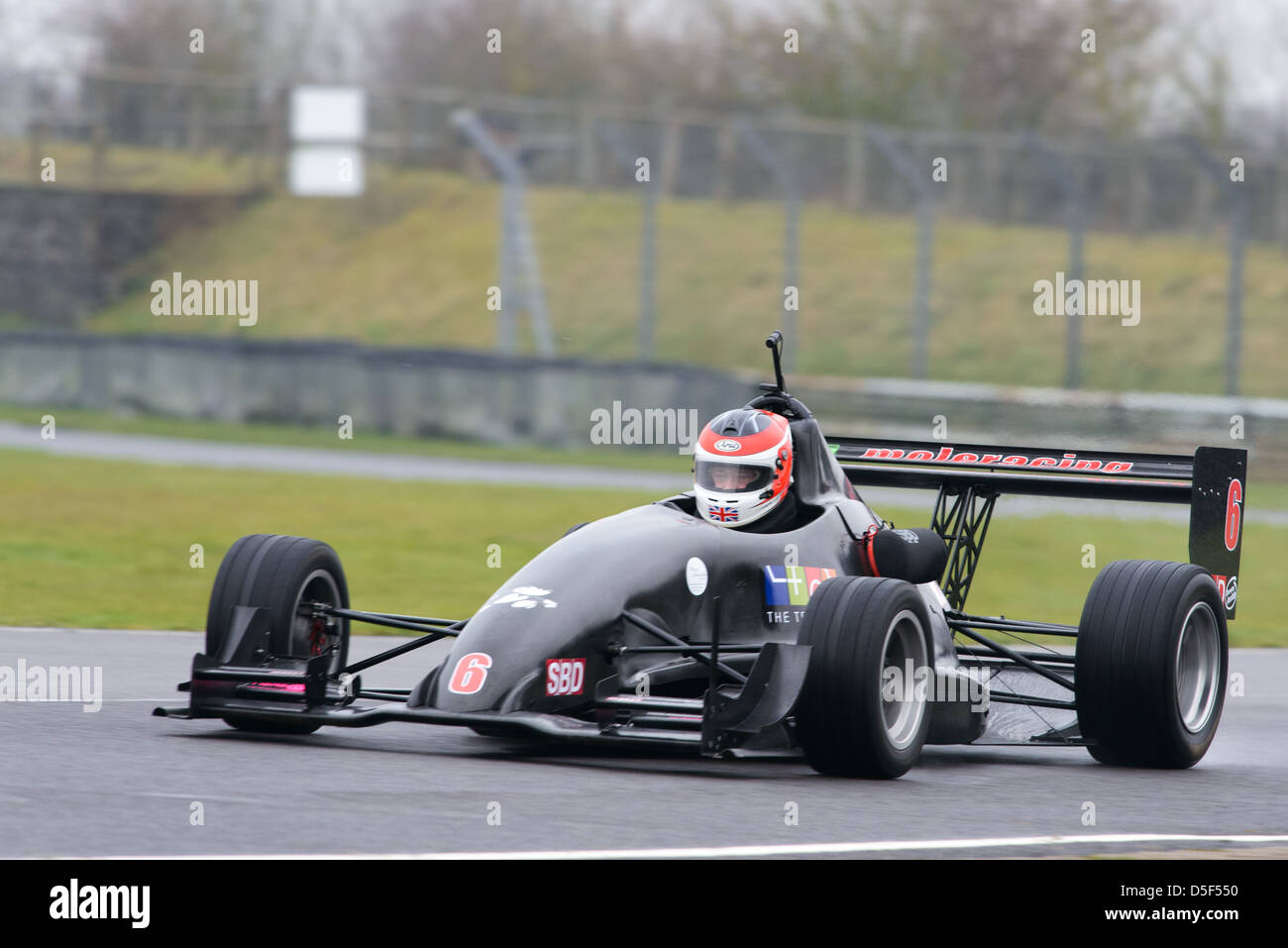 Ein Autorennen rund um Schloss Combe Rennstrecke auf den Bristol Motor Club Great Western Sprint 2013. Stockfoto