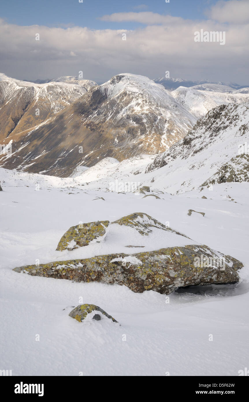 Ansicht des großen Giebel im Winter im englischen Lake District. Lange Pike, große Ende entnommen. Stockfoto Ansicht des großen Giebel im Winter im englischen Lake District. Lange Pike, große Ende entnommen. Stockfoto