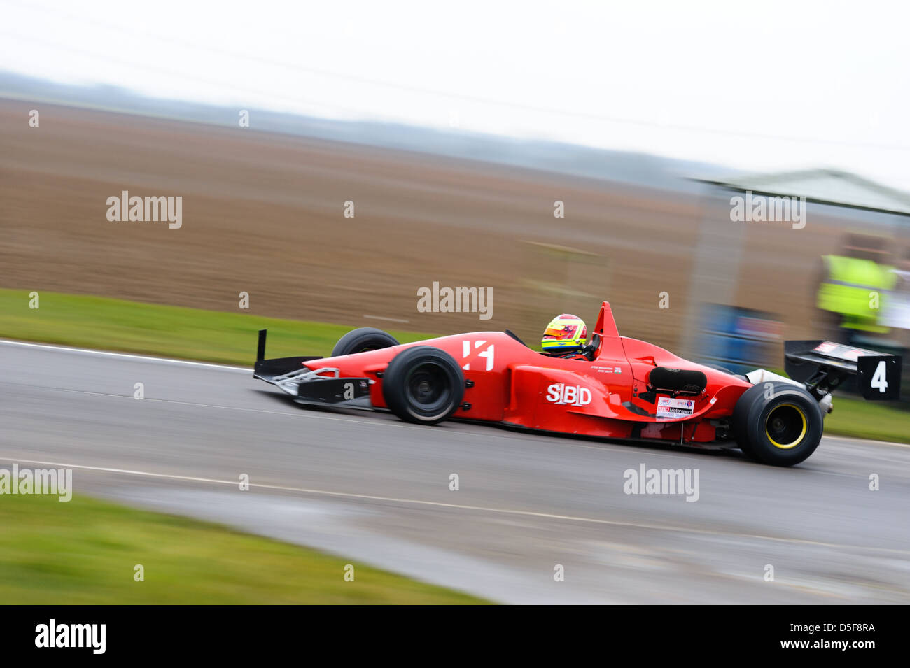 Ein Autorennen rund um Schloss Combe Rennstrecke auf den Bristol Motor Club Great Western Sprint 2013. Stockfoto