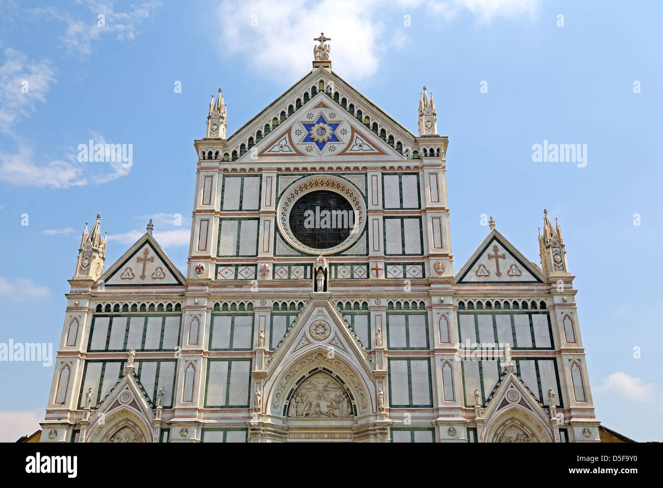 Die neugotische Fassade der Basilika Santa Croce in Florenz Italien Stockfoto