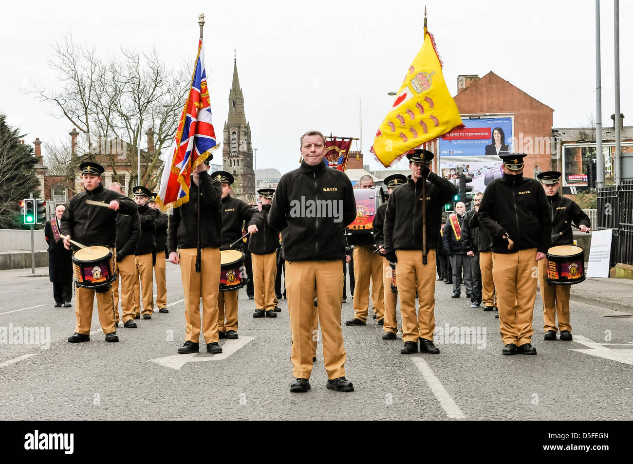 Belfast, Nordirland. 1. April 2013. Eine Band bereitet sich bereits auf der Lehrling jungen von Derry-Parade auf den Weg. Kredit-Stephen Barnes / Alamy Live News Stockfoto