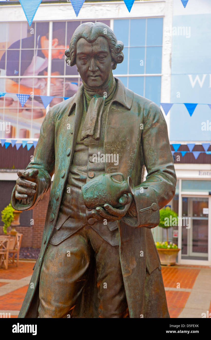 Josiah Wedgwood Fabrik, Statue, Stoke-on-Trent, England, UK Stockfoto