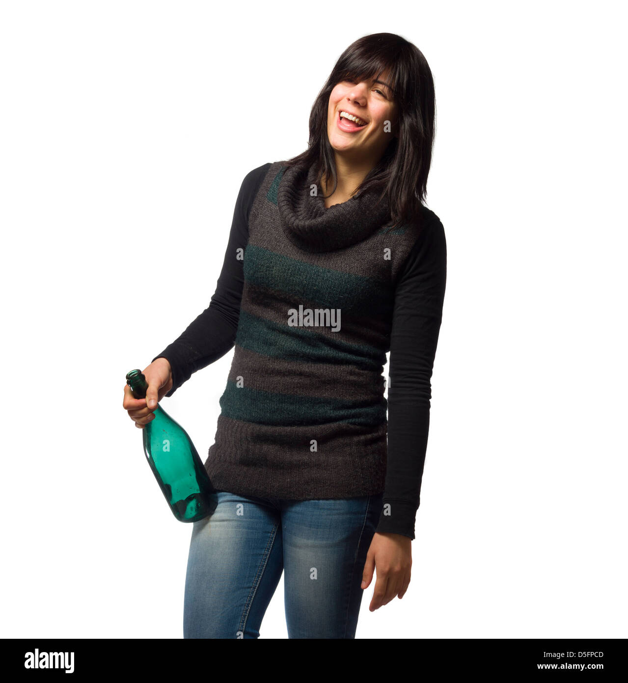 Betrunken Frau mit Weinflasche isoliert auf weißem Hintergrund Stockfoto