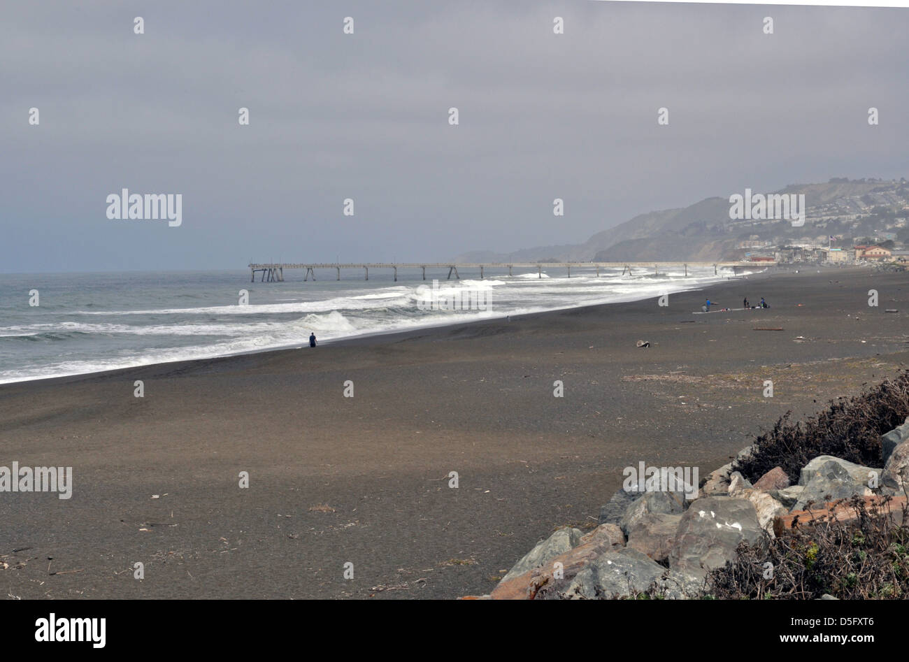 Sharp Park Beach & Pacifica Municipal Pier, Pacifica, Kalifornien, USA Stockfoto