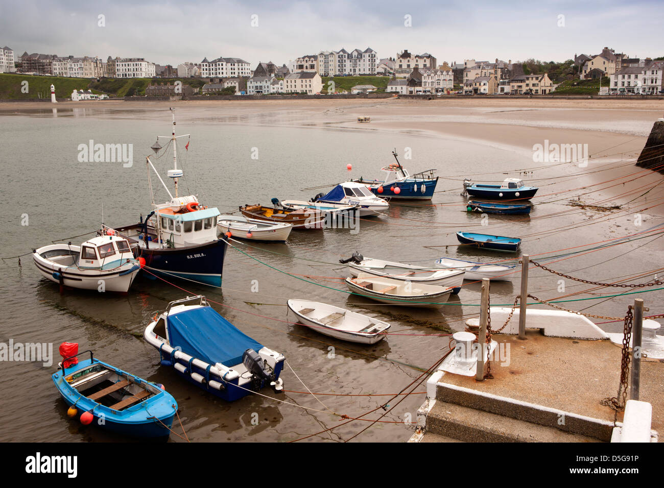 Isle Of Man, Port Erin, Boote im Hafen Stockfoto