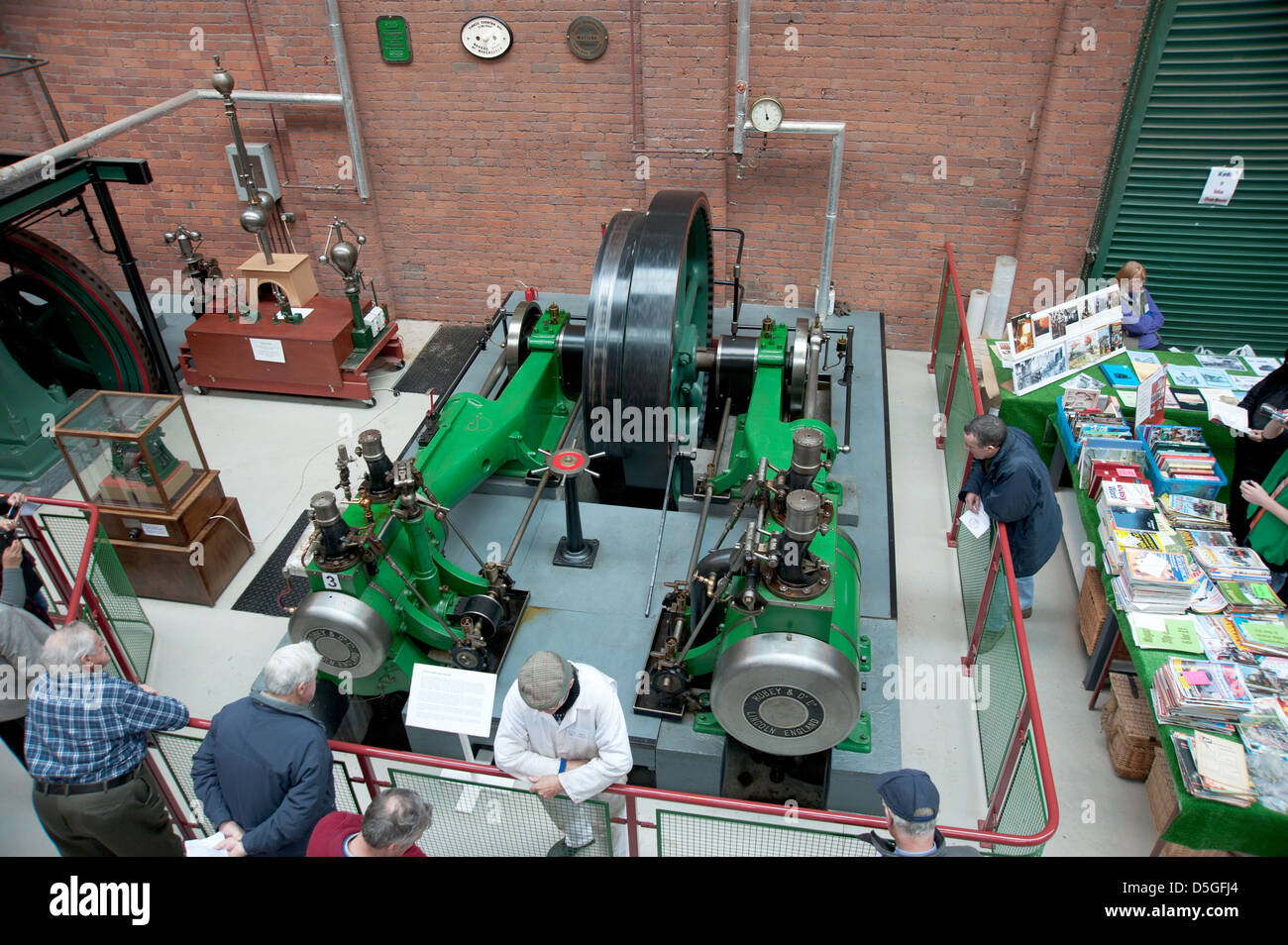 Robey Kreuz zusammengesetzten Twin Zylinder Dampfmaschine, Bolton Steam Museum Stockfoto