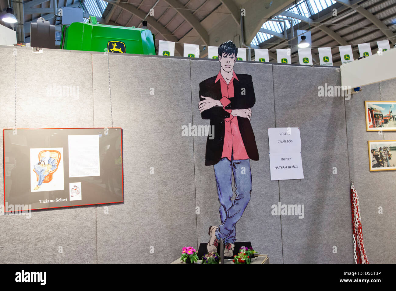 Großes Bild von italienischen Comics Charakter Dylan Dog auf Messe Stockfoto