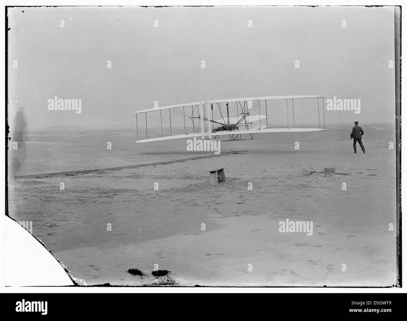 [Erstflug, 120 Fuß in 12 Sekunden, 10:35; Kitty Hawk, North Carolina] (LOC) Stockfoto