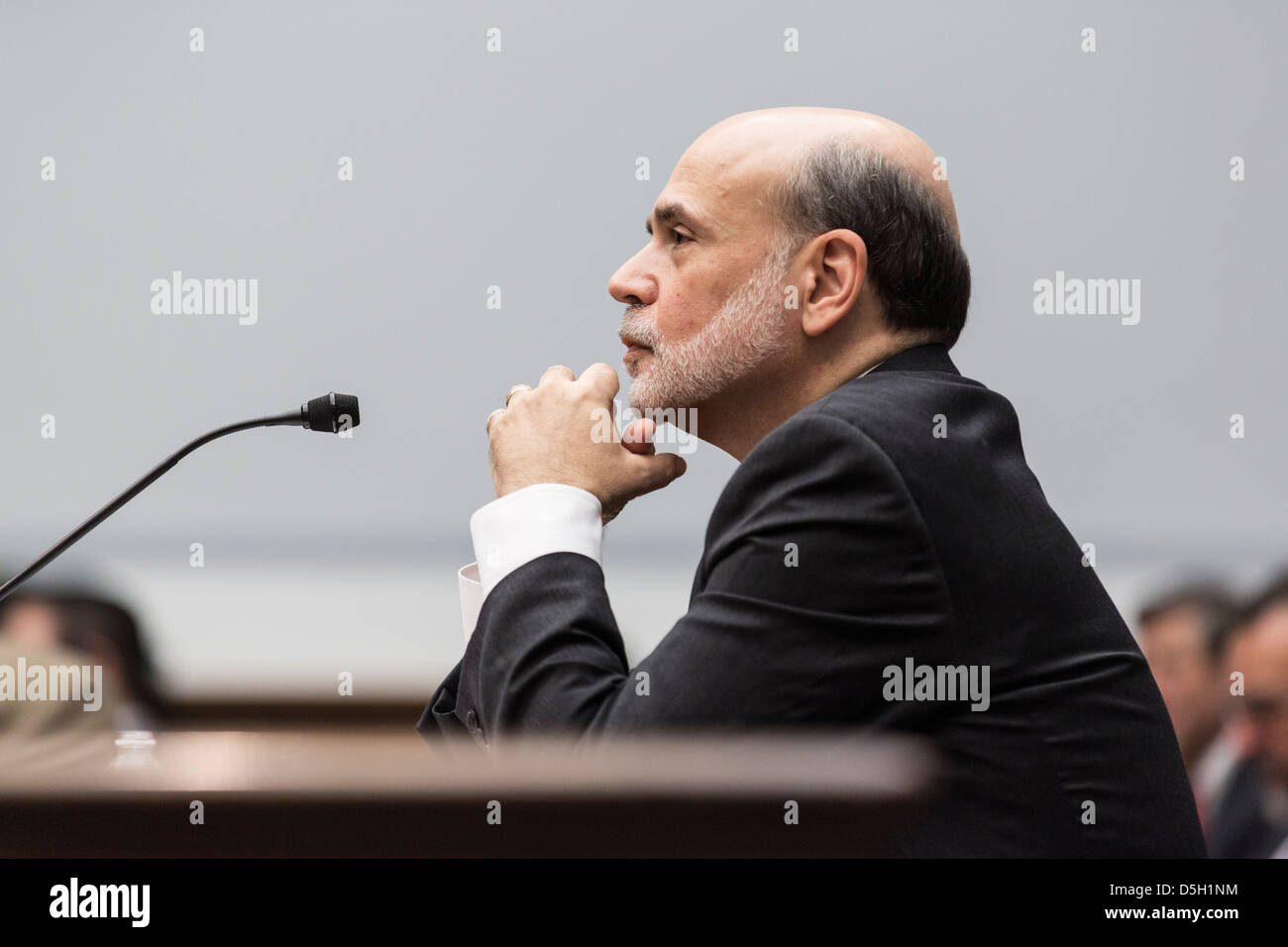 Ben S. Bernanke, Vorsitzender der US-Notenbank, liefert seine halbjährlichen Geldpolitik. Stockfoto