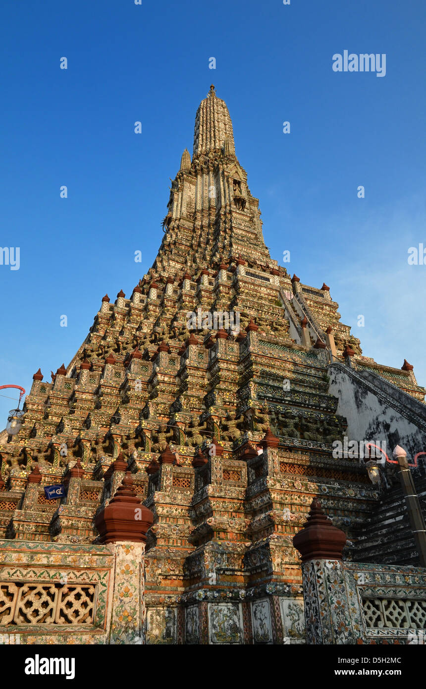 Tempel Wat Arun in der Nähe von Chao Phraya River Bangkok Thailand Stockfoto