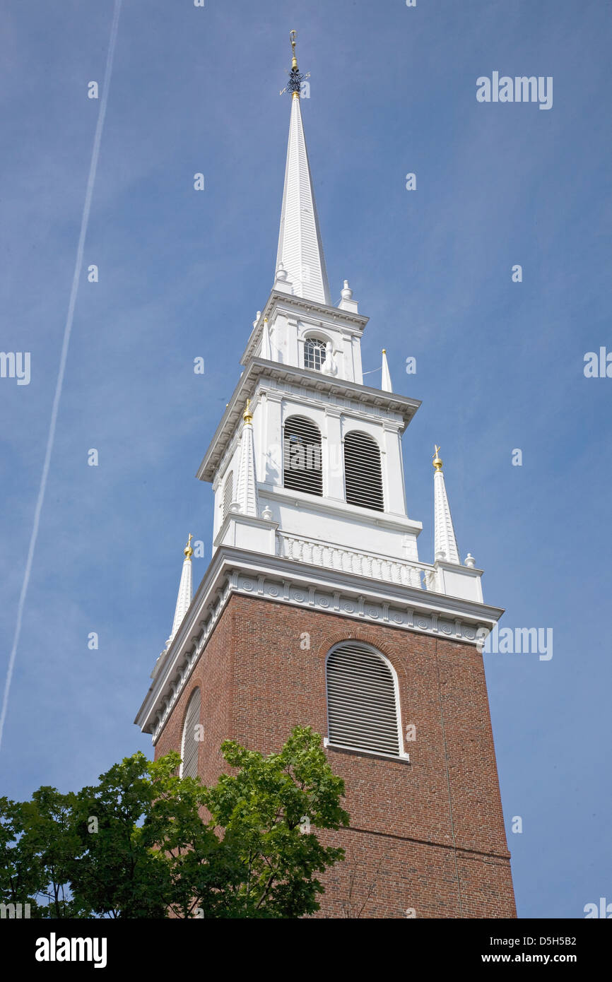 Die Old North Church ist offiziell bekannt, dass Christ Church in der Stadt Boston am 18. April 1775 wurde die Website zwei Lanters, die gewarnt Stockfoto