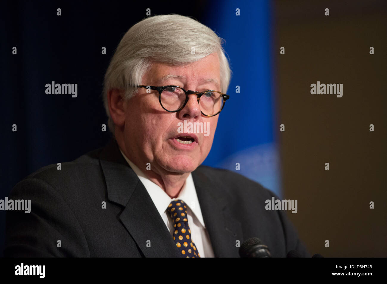 David Keene, Präsident der National Rifle Association (NRA), spricht während einer Pressekonferenz in Washington. Stockfoto