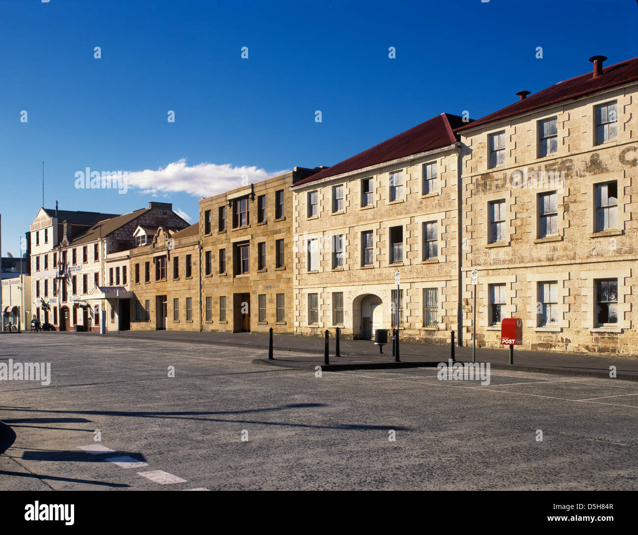 Australien, Tasmanien, Hobart, Sullivans Cove, Blick auf die Altstadt Lagerhäuser an der Hunter Street Victoria Dock-waterfront Stockfoto