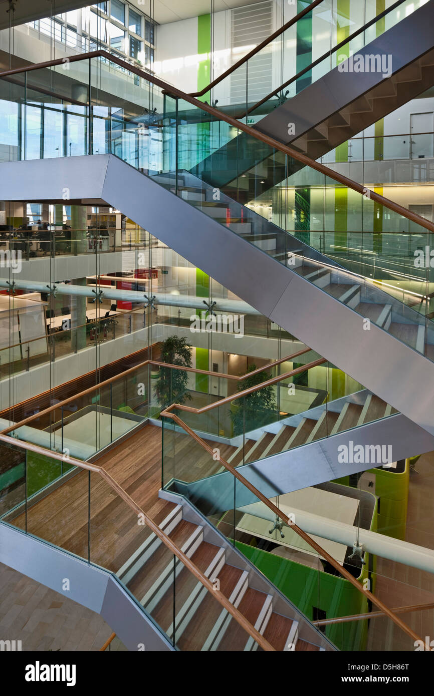 Der Quadrant: MK, Milton Keynes, Großbritannien. Architekt: GMW Architekten, 2012. Treppe-Detail. Stockfoto