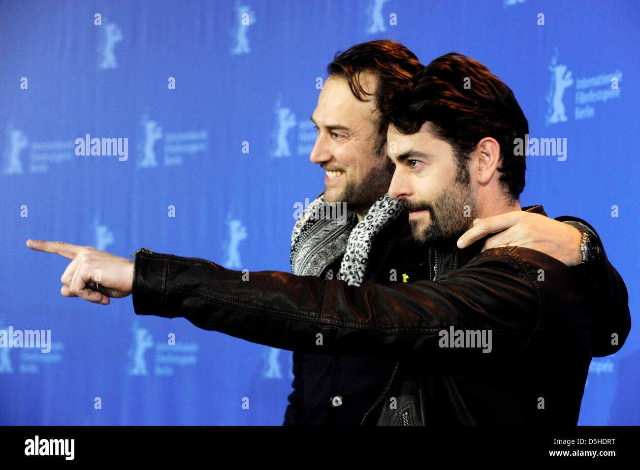 Schweizer Schauspieler Carlos Leal und spanischen Schauspieler Eduardo Noriega Photocall zum Film "Für das gute der anderen" (El Mal Ajeno) läuft im Panorama Special Abschnitt während der 60. Internationalen Filmfestspiele Berlinale Freitag, 12. Februar 2010 in Berlin zu besuchen. Foto: Marcus Brandt Dpa/lbn Stockfoto