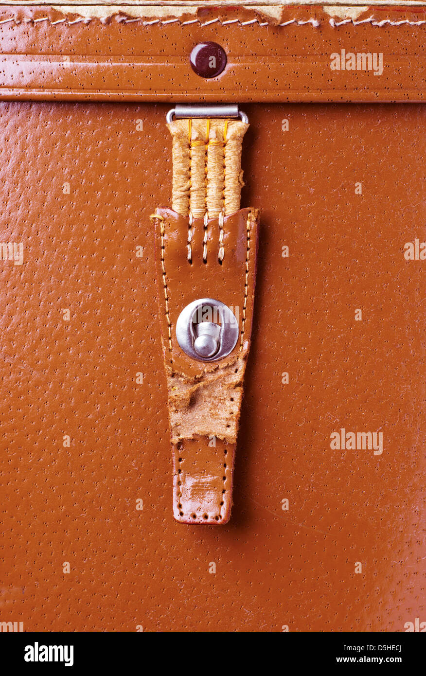 Metall-Sperre alte orange Leder Aktentasche Stockfoto