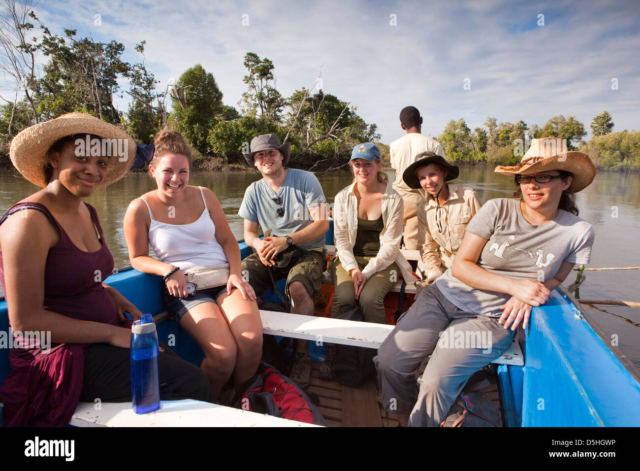 Madagaskar, Betrieb Wallacea, Studenten auf Mariarano Forschung Flussschiff Stockfoto