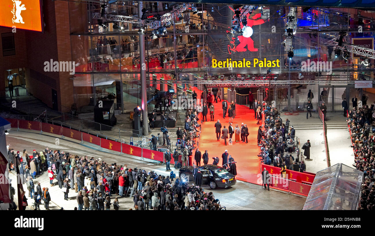 Atmosphäre vor der Abschlussfeier von der 60. Internationalen Filmfestspiele Berlinale in Berlin, Deutschland, Samstag, 20. Februar 2010. Bis zu 400 Filme werden jedes Jahr im Rahmen der Berlinale öffentlichen Programms angezeigt. Die Berlinale gliedert sich in verschiedene Abschnitte, jeweils mit eigenem Profil. Foto: Arno Burgi Dpa/lbn Stockfoto