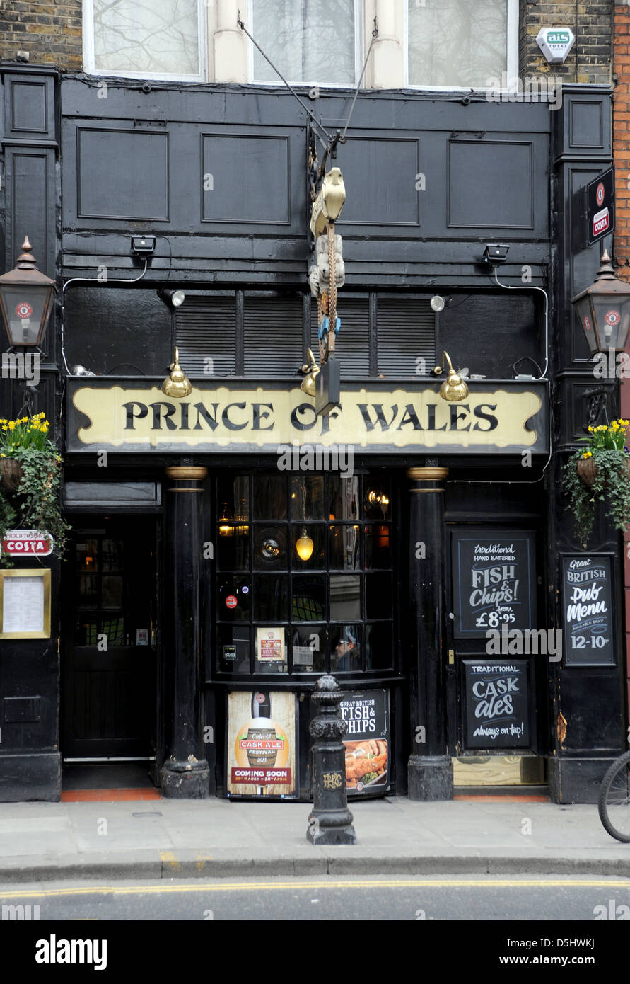 Prince Of Wales Kneipe in Kensington London UK Stockfoto