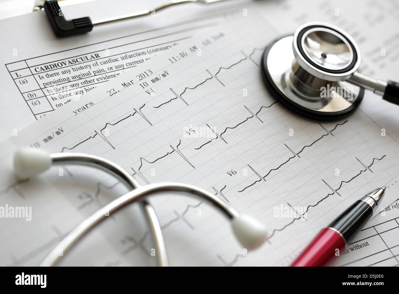 EKG und Stethoskop Stockfoto