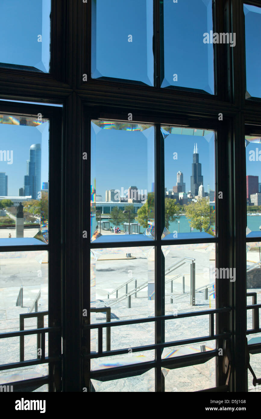 EINGANGSTÜR ADLER PLANETARIUM LAKESHORE SKYLINE VON DOWNTOWN CHICAGO ILLINOIS USA Stockfoto