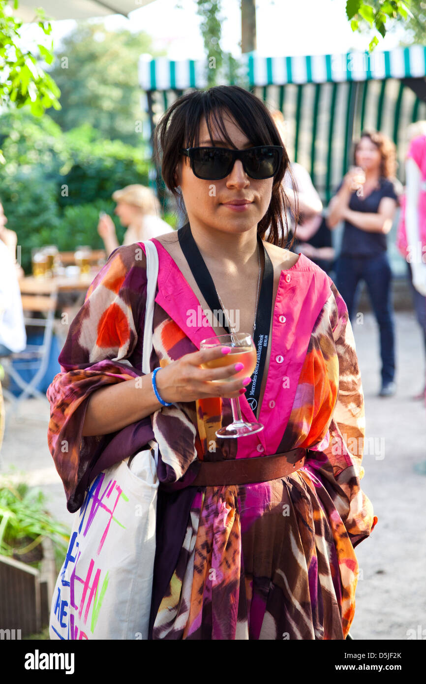 Aycha Araya bei FIRMA Modenschau im Berghain Club während der Mercedes-Benz Fashion Week Berlin Frühjahr/Sommer 2012. Berlin, Deutschland Stockfoto