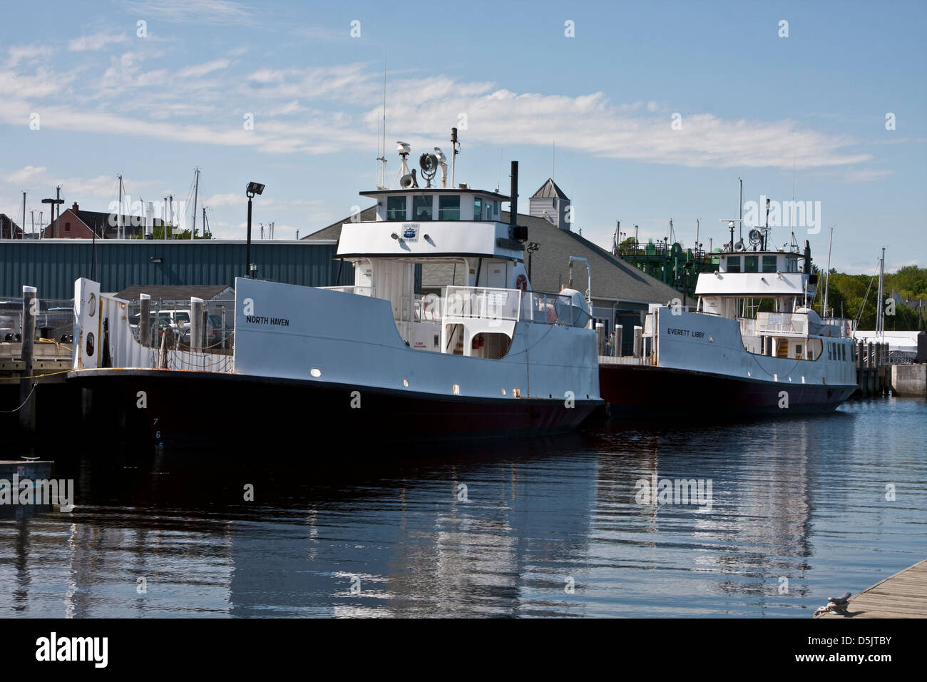 Rockland, Maine, Ersatzteile zwischen den Inseln Fähren Everett Libby und North Haven am Kai im Hafen von Rockland Maine. Stockfoto
