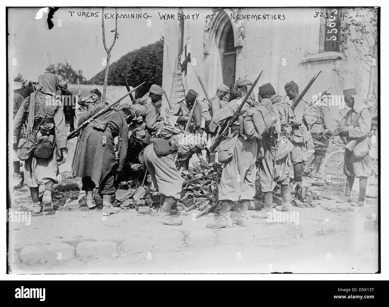 Turkos Prüfung Kriegsbeute an Neufmentiers (LOC) Stockfoto