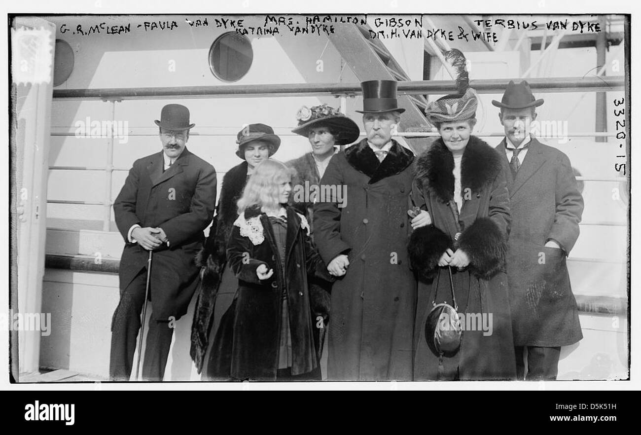 Ein Foto von G.R. McLean, Paula Van Dyke, Mrs. Hamilton Gibson, Tertius Van Dyke, Katrina Van Dyke, Dr. H. Van Dyke und seine Frau, die möglicherweise eine gesellschaftliche Zusammenkunft bemerkenswerter Persönlichkeiten aus dieser Zeit darstellen. Stockfoto