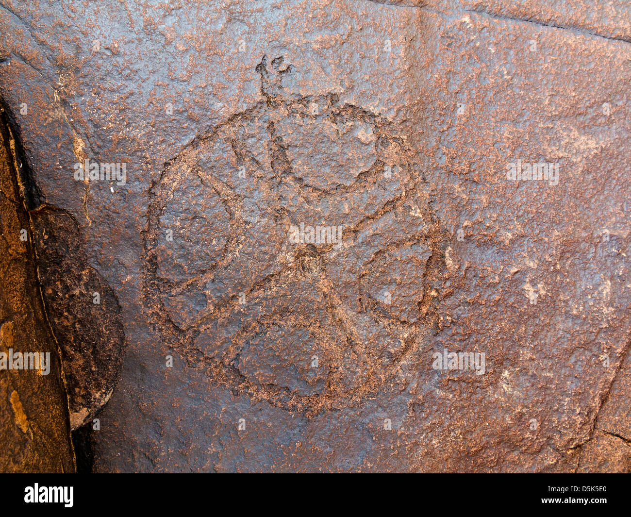 Prähistorische Felszeichnungen in Oukaimeden Skigebiet im hohen Atlas-Gebirge in Marokko Stockfoto