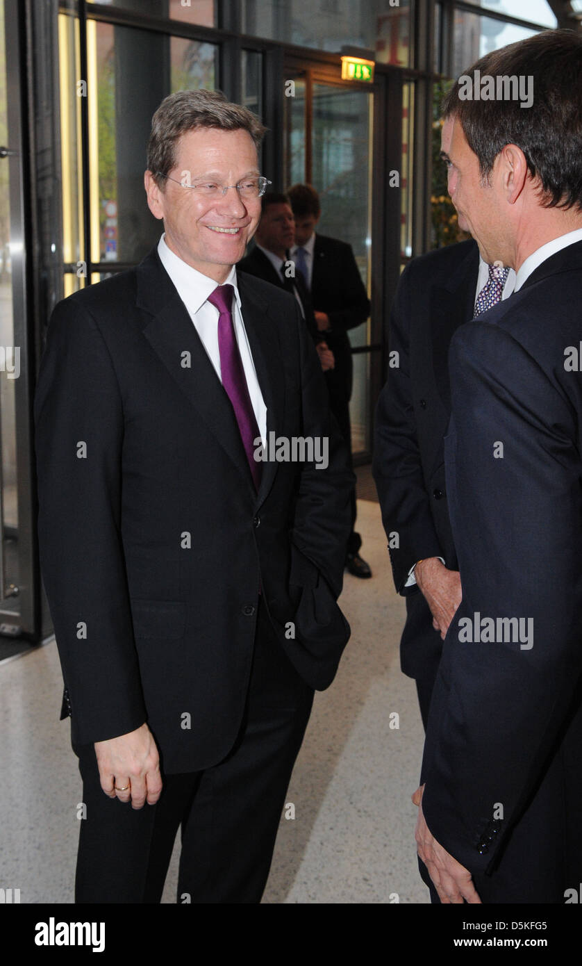 Guido Westerwelle bei Manager-meeting bearbeitendeutsche Telekom im Atrium. Berlin, Deutschland Stockfoto