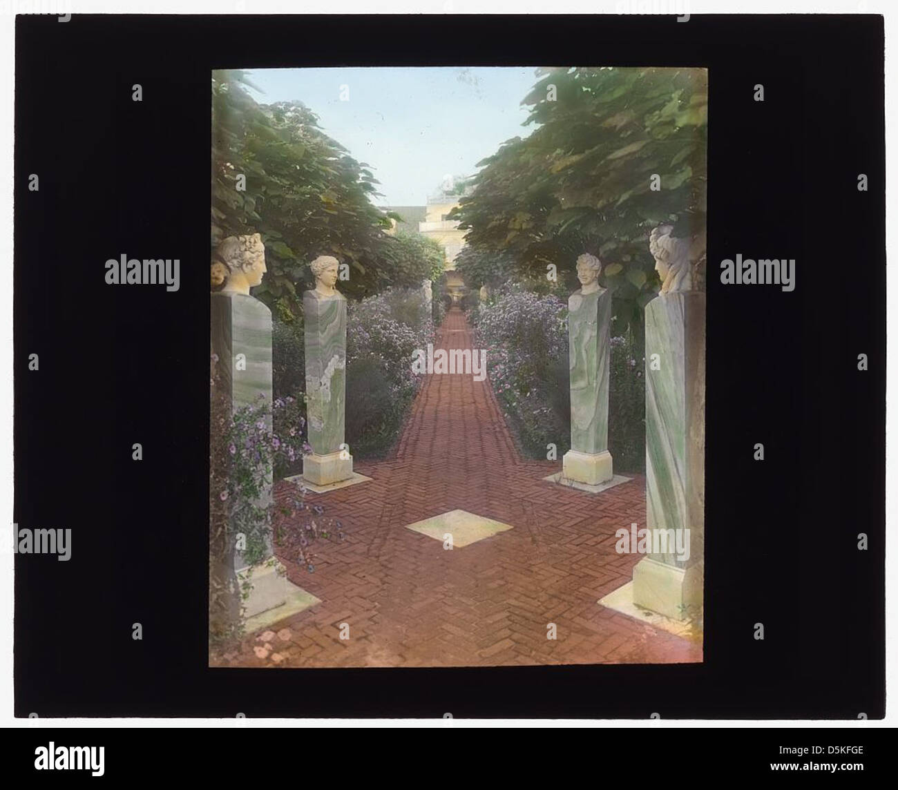 Das Foto zeigt „The Orchard“, die Heimat von James Lawrence Breese, in der 151 Hill Street in Southampton, New York, aufgenommen von der Library of Congress. Stockfoto