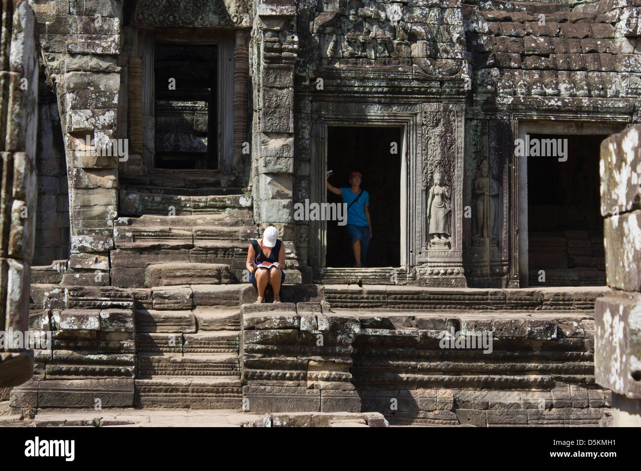 Angkor Wat ist eine Tempelanlage in Kambodscha zum UNESCO-Weltkulturerbe. Angkor Thom ist ein Tempel Bayon-Stil. Stockfoto