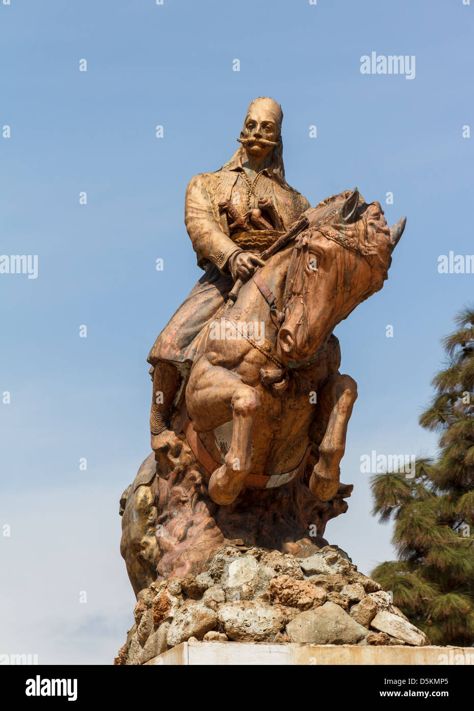 Karaiskakis Bronze-Denkmal in Griechenland Stockfoto